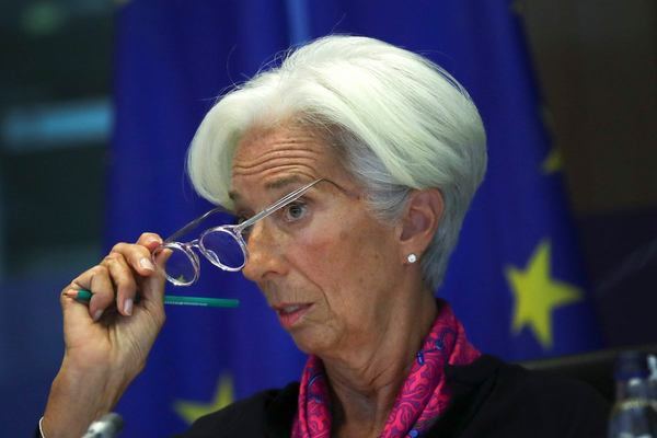 Christine Lagarde, presidenta del BCE explicando las acciones que va a tomar el Banco Central Europeo