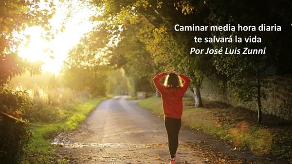 Caminar media hora diaria te salvará la vida