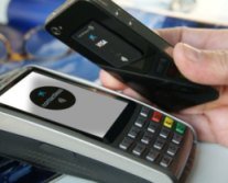La Caixa lanza revolucionarias etiquetas TAP Visa de pago móvil NFC