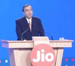 Mukesh Ambani, propietario de la teleoperadora india Jio.