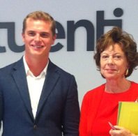 Zaryn Dentzel y Neelie Kroes