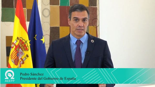 Pedro Sánchez: “España necesita unidad y vosotros y vosotras, como periodistas, podéis contribuir a ensamblar al conjunto de la sociedad española'