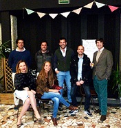 José Torrego con un grupo de emprendedores