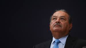 A  Carlos Slim no le gusta lo que ve.