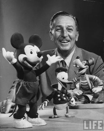 Liderazgo estilo Walt Disney: líder inspirador.
 