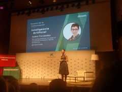 Isabel Fernández, Managing Director & Lead of Advanced Analytics Iberia de Accenture, durante su ponencia en la presentación del Anuario de la Comunicación 2018. / Foto: M.A. Ossorio