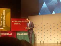 Raúl Berdonés, presidente del grupo Secuoya, durante su ponencia en la presentación del Anuario de la Comunicación 2018, de Dircom. / Foto: M.Á. Ossorio (media-tics).