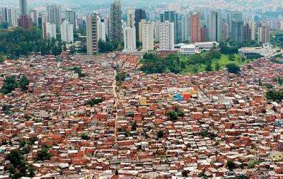 La riqueza viene de fuera en Panamá.